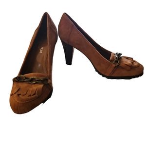 NWOT Enzo Angiolini BROWN SUEDE heels
